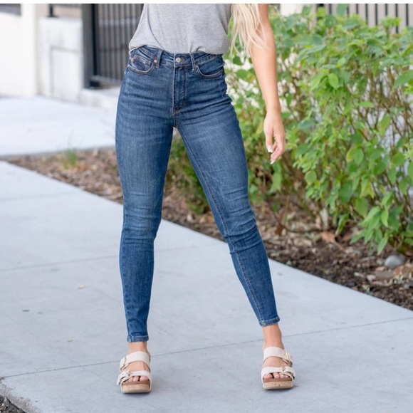 Judy Blue size 29 skinny fit jeans women - Picture 1 of 9